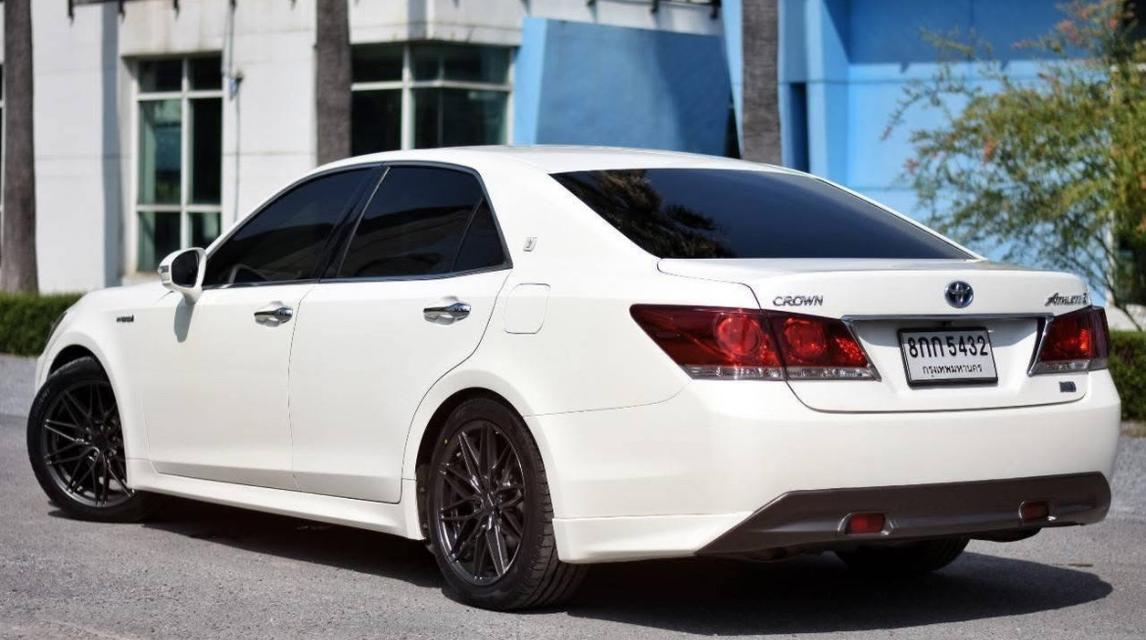 ขายรถ Toyota Crown 2.5 Athlete S 4