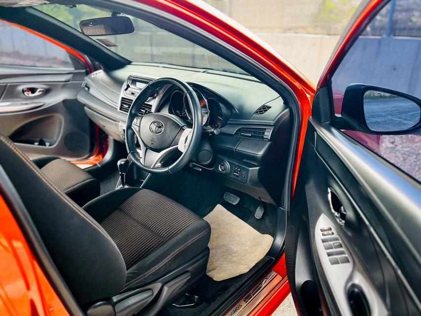 #TOYOTA #YARIS 1.2 G TOP ปี 2014 จด 2015✨ รถบ้านมือเดียวป้ายแดง ดูแลดีมาก สภาพเดิมทั้งคัน🔧 เข้าศูนย์ตามระยะ ดูแลตามคู่มือมาตลอด📚 รูปที่ 13