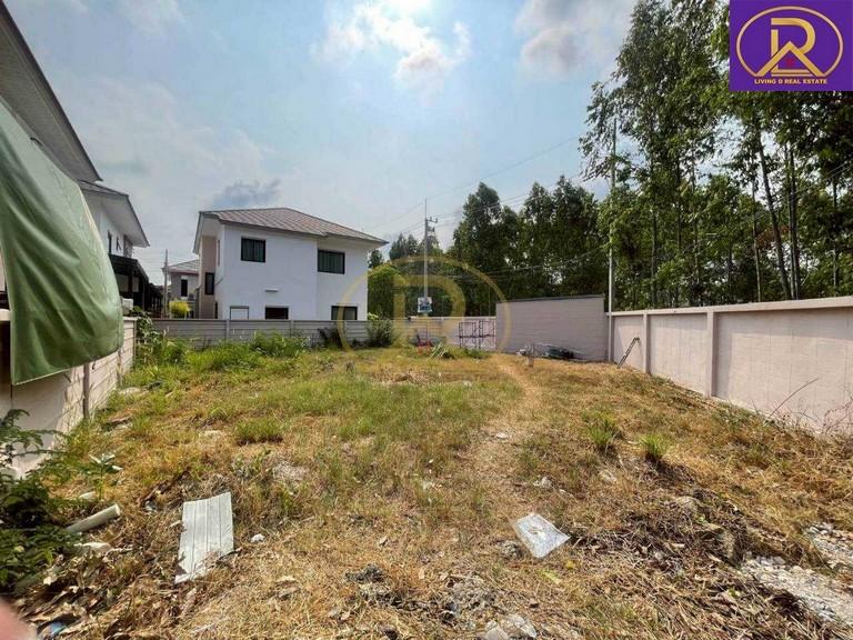 ขายที่ดินเปล่าปรับถมแล้วขนาด 72.9 ตร.วา ในโครงการหมู่บ้านภูริ ต.บ้านสวน อ.เมือง จ.ชลบุรี 2