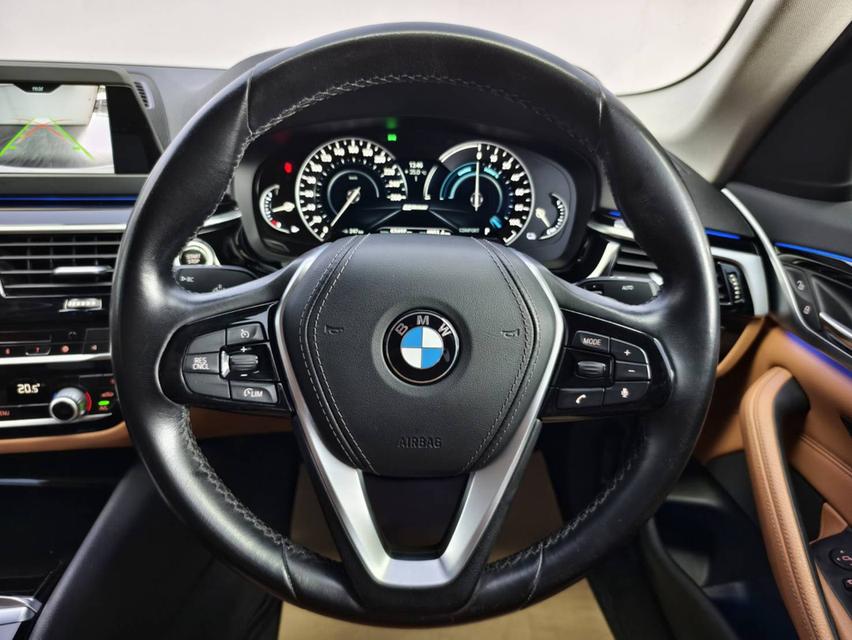 BMW 530e Elite Plug-in Hybrid 2019 13
