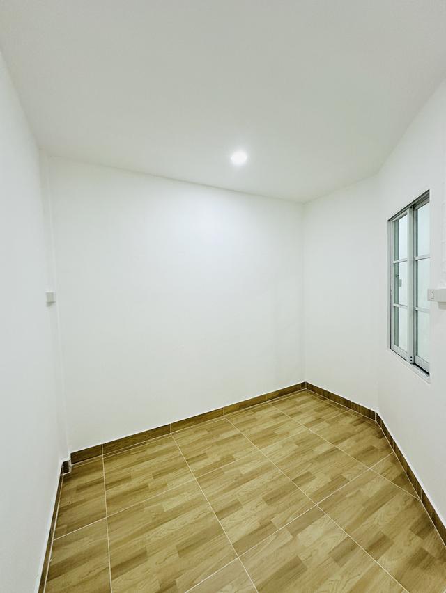หมู่บ้านวังทองริเวอร์ปาร์ค 8