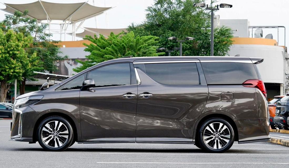 Alphard 2.5 SC Package 3