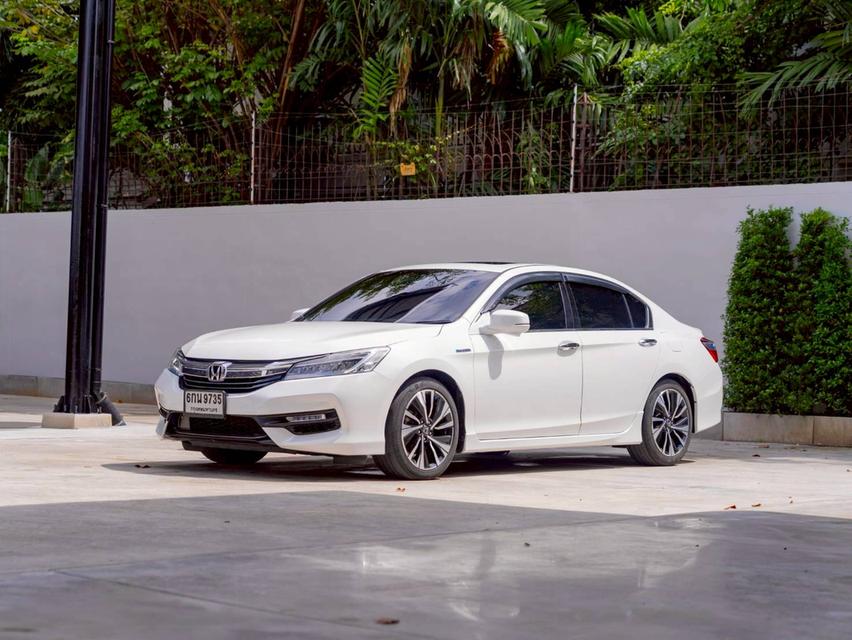 Honda Accord 2.0Hybrid Tech ปี17