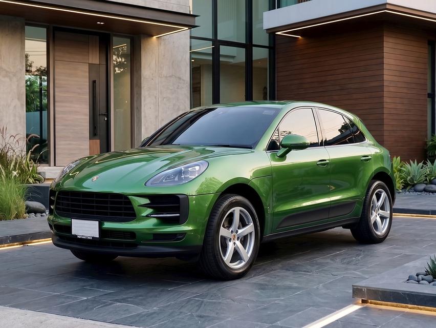 Porsche Macan 2.0 Turbo Facelift ปี 2020 สีพิเศษ Mamba Green Metallic ไมล์น้อยๆ ช้าอด!!!