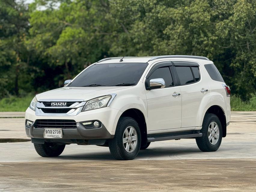 ISUZU MUX Y 14 Wagon 4dr 7st Auto 5sp RWD 2.5DCT(VGS,DVD) สีขาว ออโต้