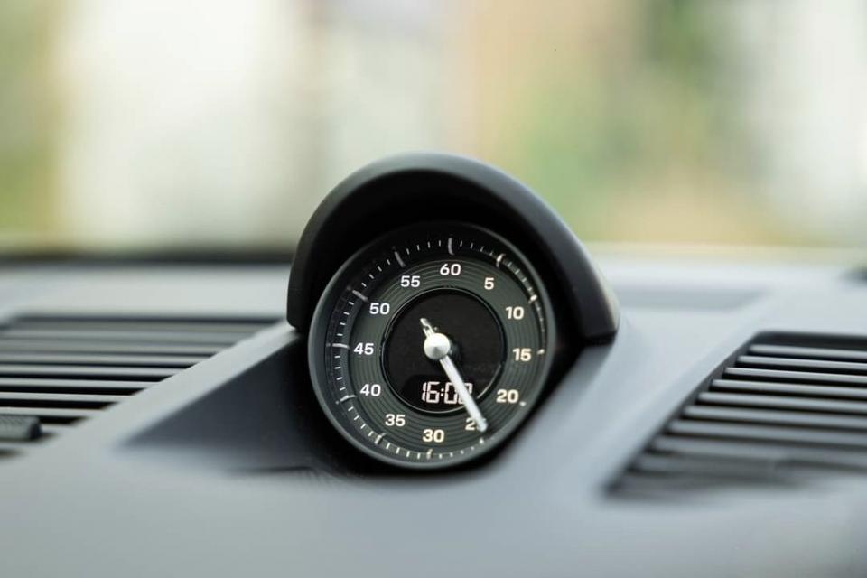 Porsche 911 CARRERA ,992 Techart 8