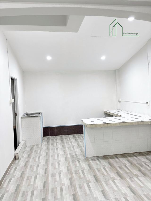 หมู่บ้านรัตนธานี ทาวน์เฮ้าส์ 20 ตรว. อยู่หลังโลตัส บางนา 3