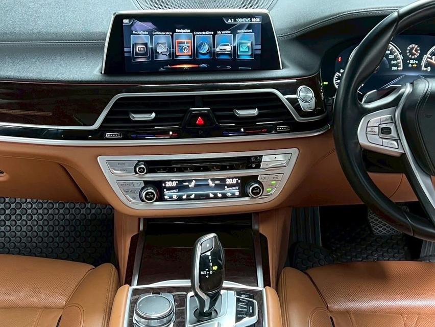 BMW 740Li 7