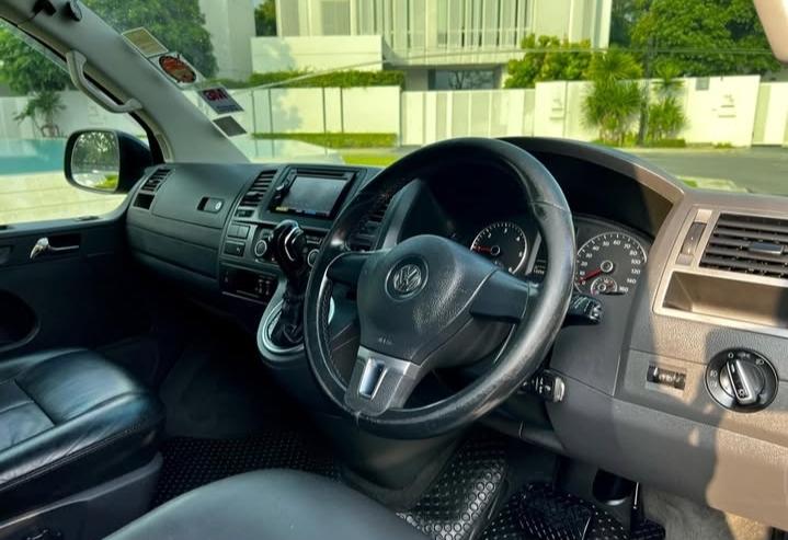 Volkswagen Caravelle ปี 2015 2