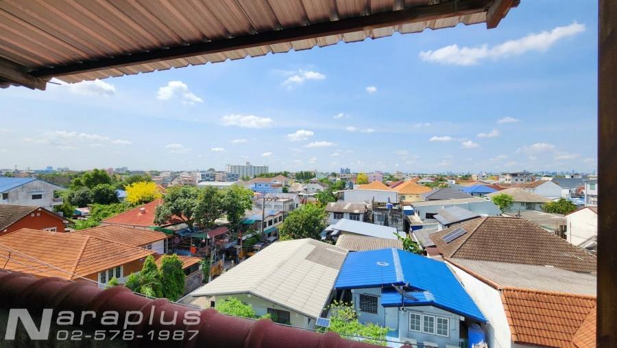 68040548 : ขายอาคารพาณิชย์ 4 ชั้น บนที่ดินขนาด 17.8 ตร.ว.พื้นที่ใช้สอย 204 ตร.ม. ลาดปลาเค้า 72 บางเขน กรุงเทพ 13