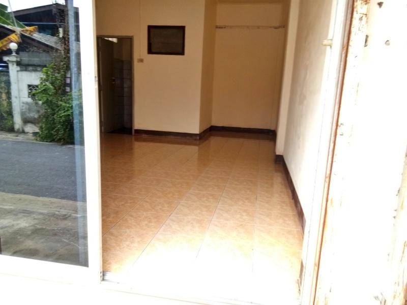 นุ่น นล แมนชั่น เปิดให้เช่า OFFICE สำหรับติดต่องาน และพักอาศัย สามารถใช้เป็นที่สต๊อกสินค้าได้ด้วยราคา 2000 บาท และใช้ stock สินค้าได้ทุกชนิด  พร้อมอย 2