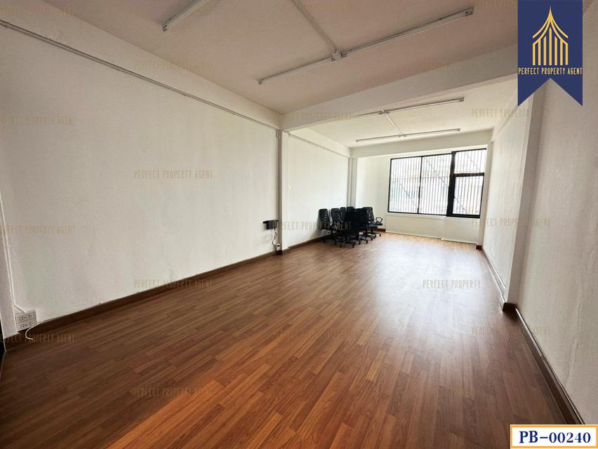 ขาย อาคารพาณิชย์ ติดถนนลาซาล แบริ่ง ศรีนครินทร์ สุขุมวิท105 ตกแต่งสวย เหมาะเปิดคาเฟ่ ออฟฟิศสำนักงาน 8