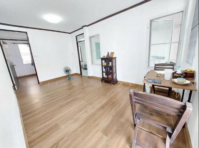 บ้านเดี่ยว ชั้นเดียว รีโนเวทใหม่ทั้งหลัง พร้อมอยู่ หมู่บ้าน ร่วมสุข 3 ถนนสามวา บ้านทำเลดี เดินทางสะดวก เพียง 1 กม. จากสถ 6