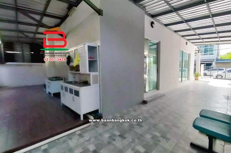 โฮมออฟฟิศ เนื้อที่ 54.3 ตร.ว. โครงการ บิซ แกลเลอเรีย (ซอยนวลจันทร์ 24) ถนนเลียบทางด่วนรามอินทรา(ประดิษฐ์มนูธรรม) แขวงคลองกุ่ม เขตบึงกุ่ม 12