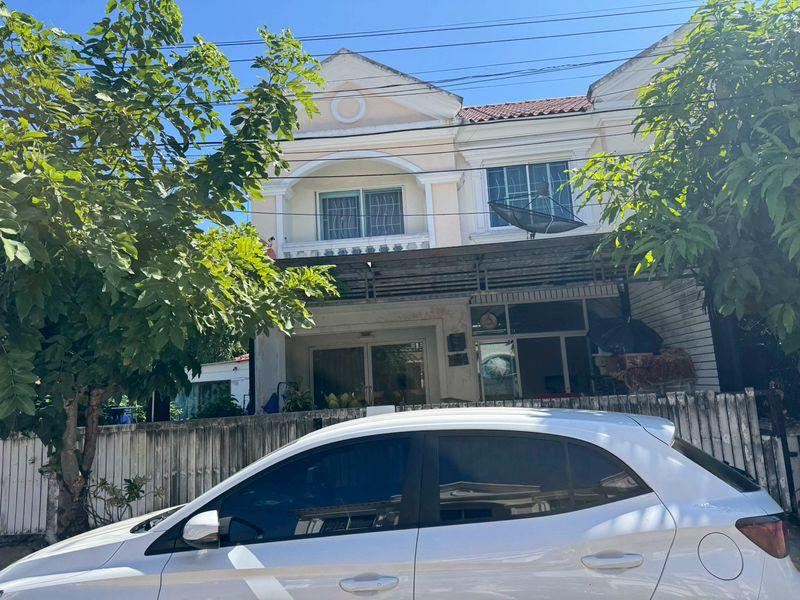 ขายทาวน์โฮม 2 ชั้น,เนื้อที่ 38.2 ตรว. หมู่บ้านนิรันดร์วิลล์ 8 ถนนเฉลิมพระเกียรติ ร.9 ซอย 28 แยก 4 แขวงหนองบอน เขตประเวศ จังหวัดกรุงเท 1