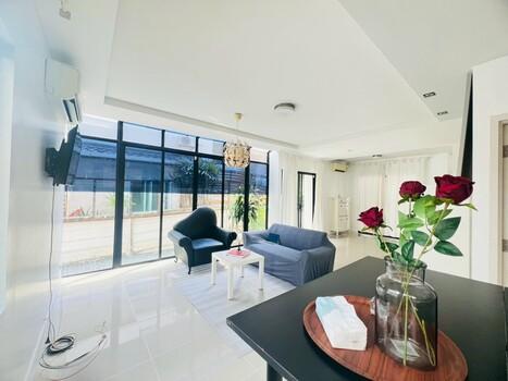 บ้านเดี่ยวสวยพร้อมอยู่ บางนา กม.8 ใกล้เมกะบางนา ให้เช่า 2