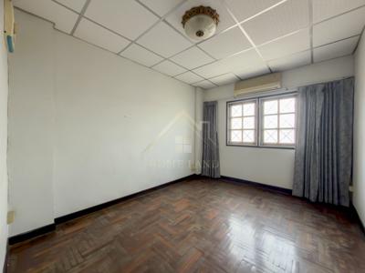 อาคารพาณิชย์ 4 ชั้น ซอย แจ้งวัฒนะ 13 หลักสี่ 6