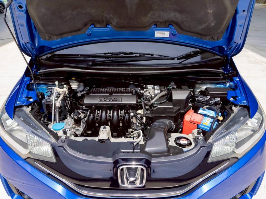 Honda Jazz 1.5SV ปี จด 2015 19