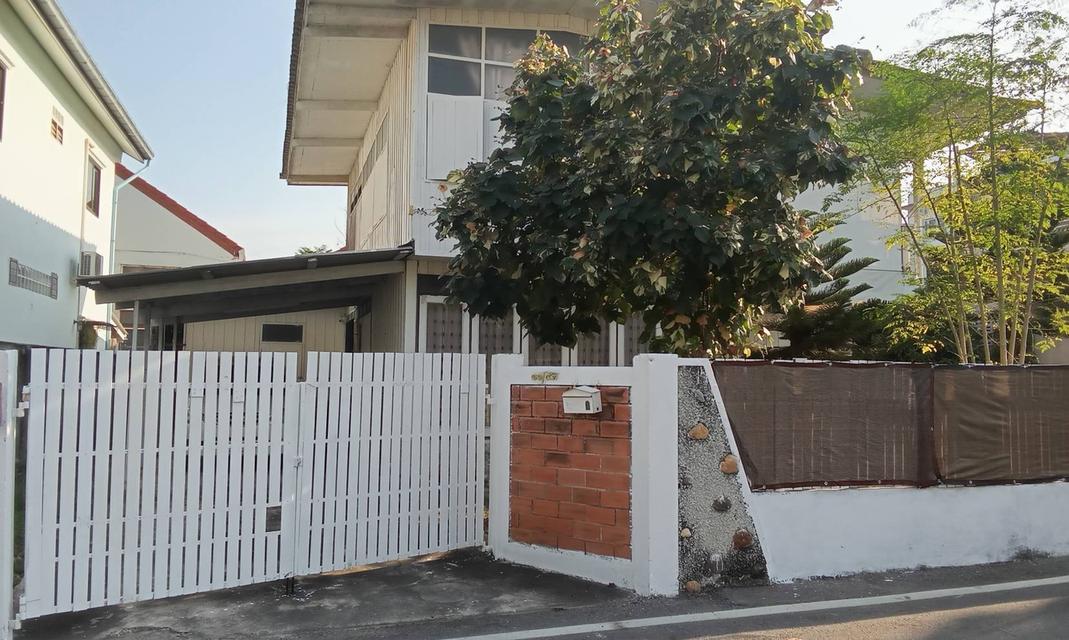 ขายบ้านพักตากอากาศ บ้านไม้มะค่าพร้อมที่ดินฝั่งทะเล 2