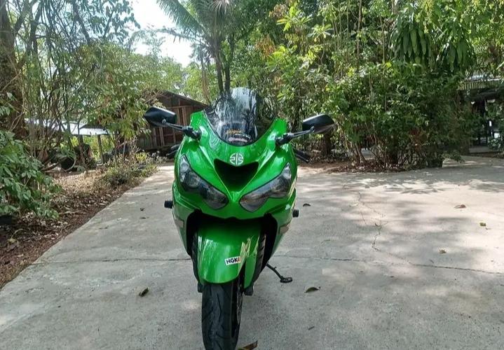 Kawasaki Ninja ZX-14R สีเขียว