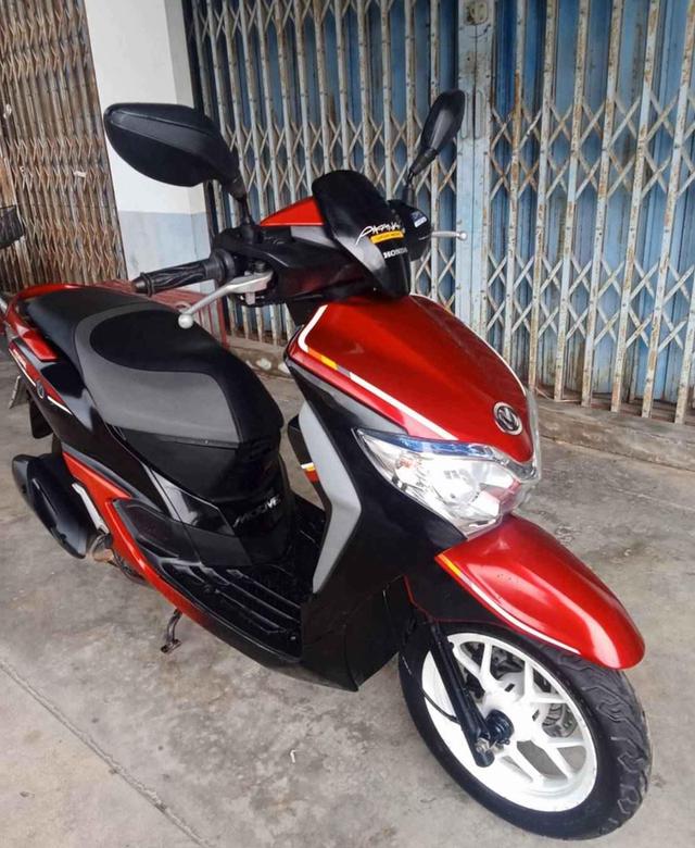 Honda Moove ปี 16 เครื่องดีสีสวย พร้อมขับขี่ 2