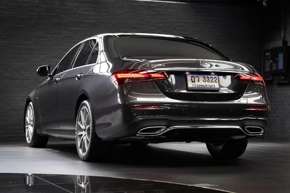 Benz E300e AMG dynamic (Facelift) 2021 สีเทา ไมล์ 38,xxx กิโล รถเซอร์วิสศูนย์ตลอด รูปที่ 10