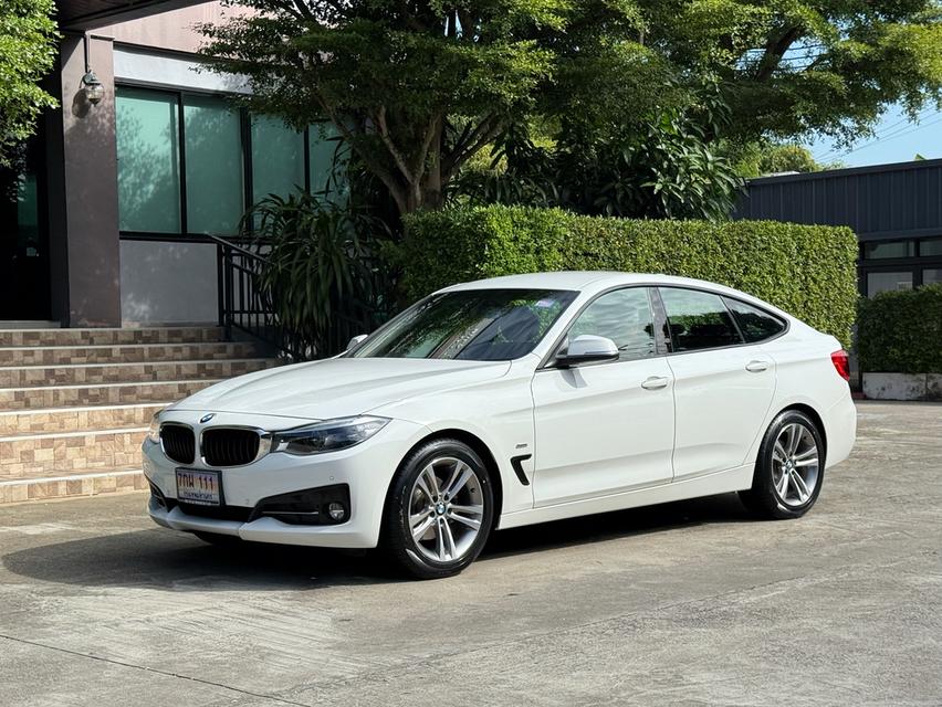 2018 BMW 320D GT SPORTLINE LCI รถมือเดียวออกป้ายแดง รถวิ่งน้อย เข้าศูนย์ทุกระยะ ไม่เคยมีอุบัติเหตุครับ