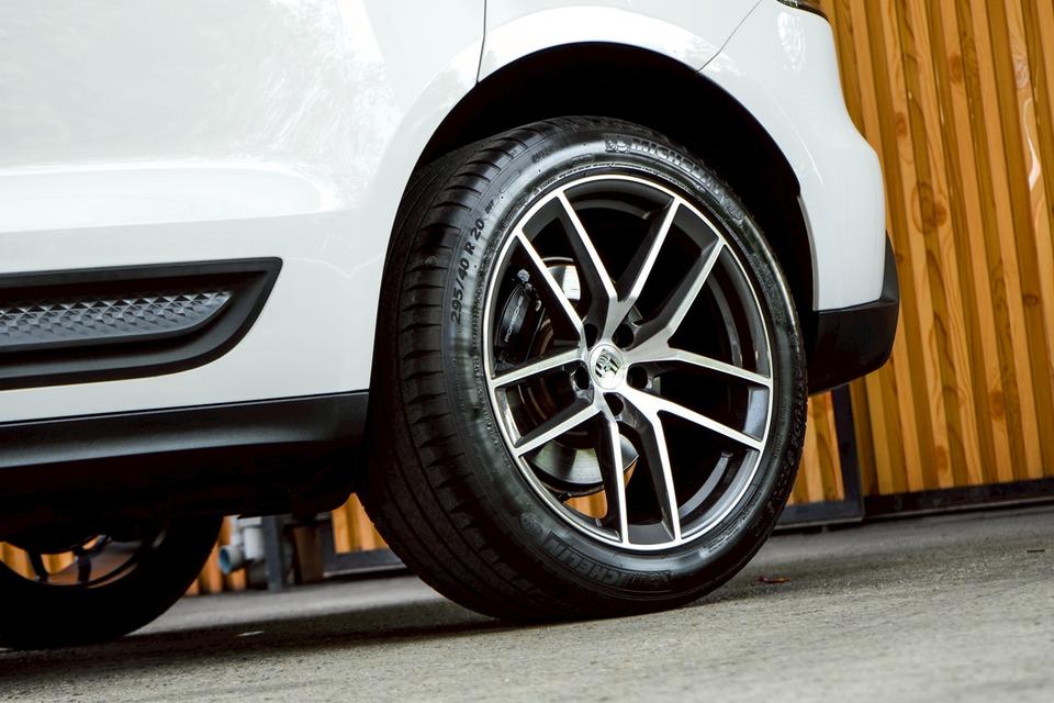 รหัสรถ CBL9899 Porsche MACAN 2.0 4WD AT 2024 รูปที่ 2