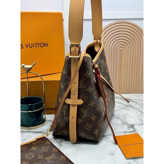 LV 29 CM Free Package รูปที่ 2
