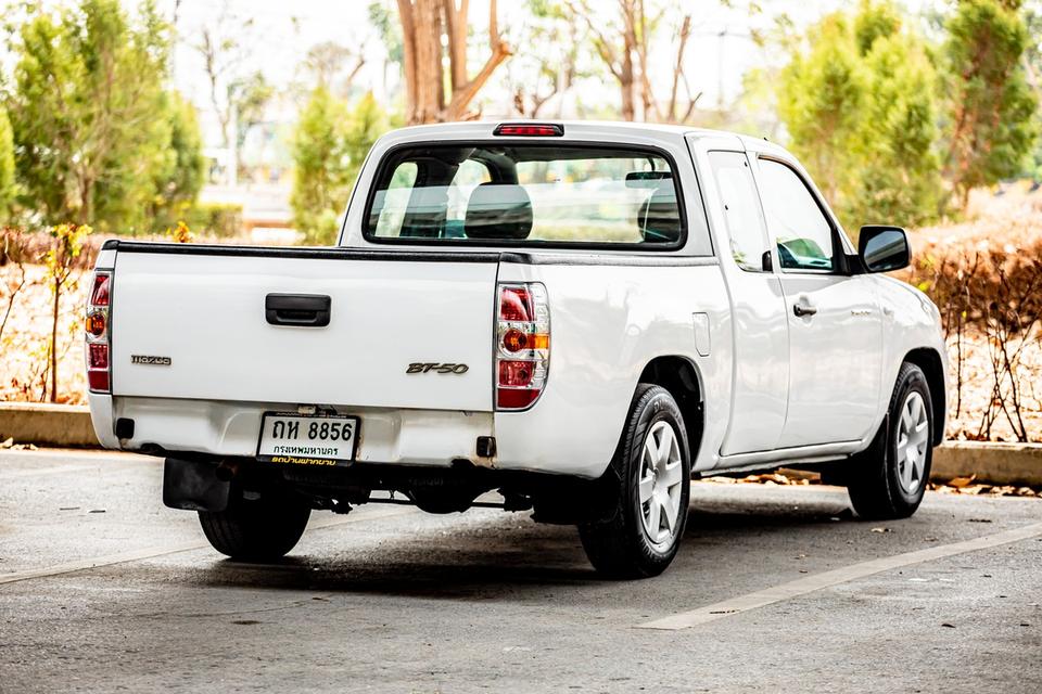 MAZDA BT-50 2.5 S FREESTYLE CAB ปี 2010 สีขาว  4