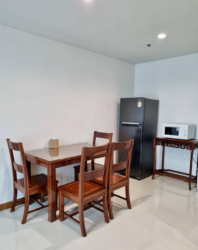 คอนโดให้เช่าตกแต่งใหม่ สุขุมวิท ลิฟวิ่ง ทาวน์ ขนาด 67 ตร.ม. 2