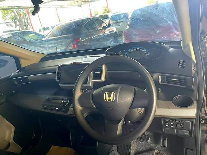 Honda Freed 6