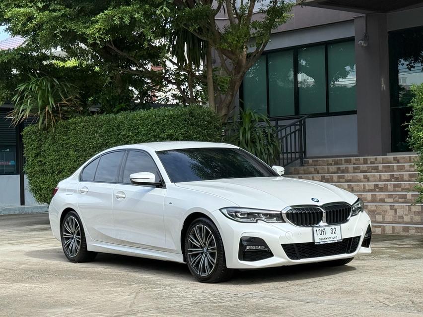2021 BMW 320D MSPORT รถมือเดียวออกป้ายแดง รถวิ่งน้อย แถมป้ายทะเบียนสวย รถไม่เคยมีอุบัติเหตุครับ