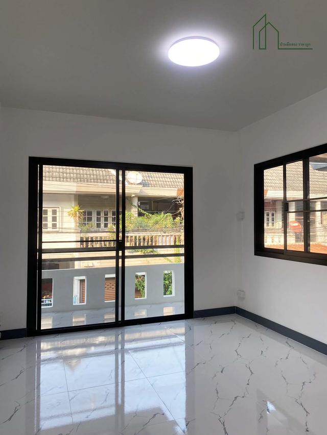 ทาวน์เฮาส์ 2 ชั้น บ้านบดินทรรักษา4 คู้บอน27 รามอินทรา พร้อมเฟอร์นิเจอร์ 11
