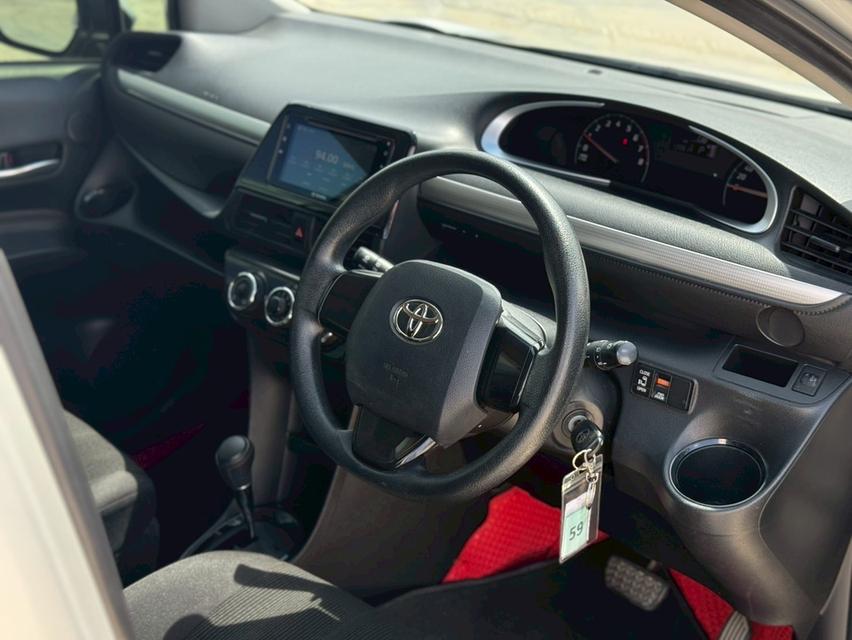 TOYOTA NEW SIENTA 1.5 G (MNC)  ปี 2020สีเทา   เกียรออโต้  9