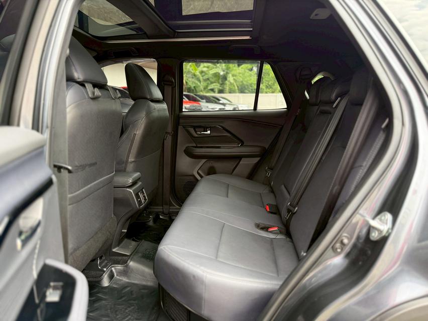 TOYOTA YARIS CROSS 1.5 HEV PREMIUM LUXURY 2023   12