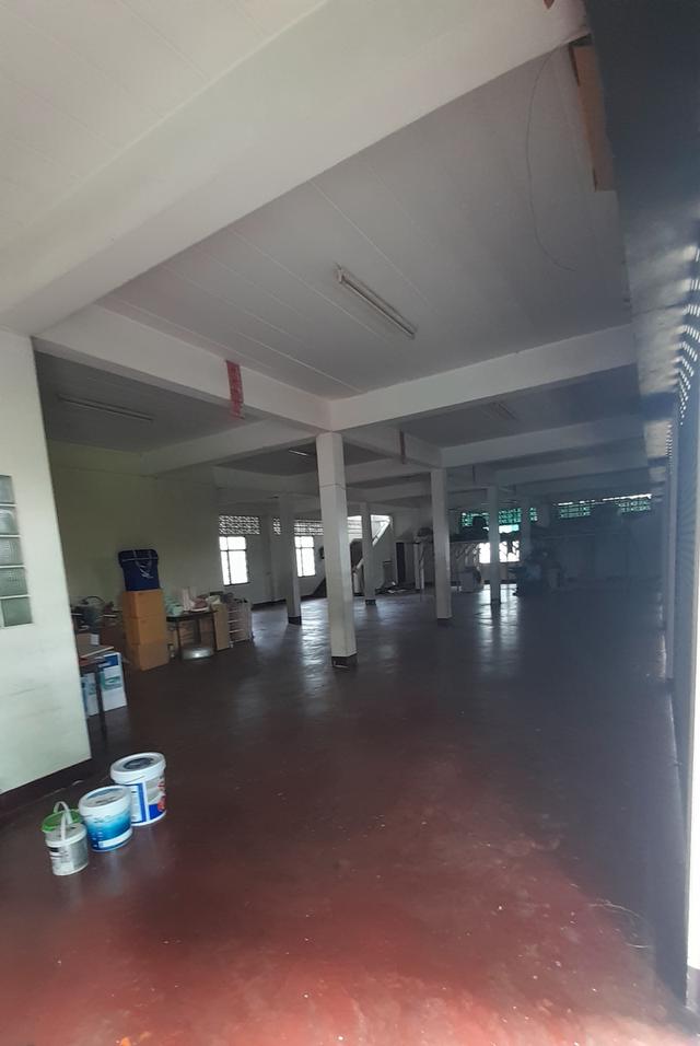 ขายที่ดินพร้อมบ้านเดี่ยว โกดัง และออฟฟิศ บนเนื้อที่กว่า 300 ตร.วา ใกล้ถนนทางรถไฟตลิ่งชันและตลาดน้ำตลิ่งชัน  9