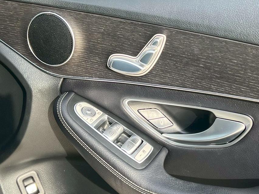 Mercedes Benz C220d Avantgarde W205 2018 จด 2019 8
