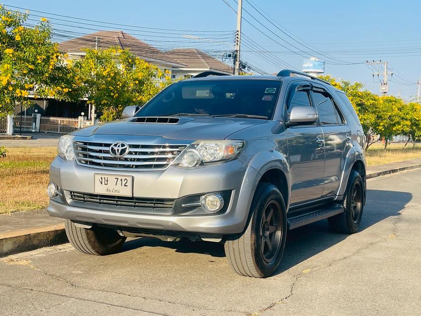 Toyota Foruner 3.0 V Navi AT 2015 รูปที่ 2