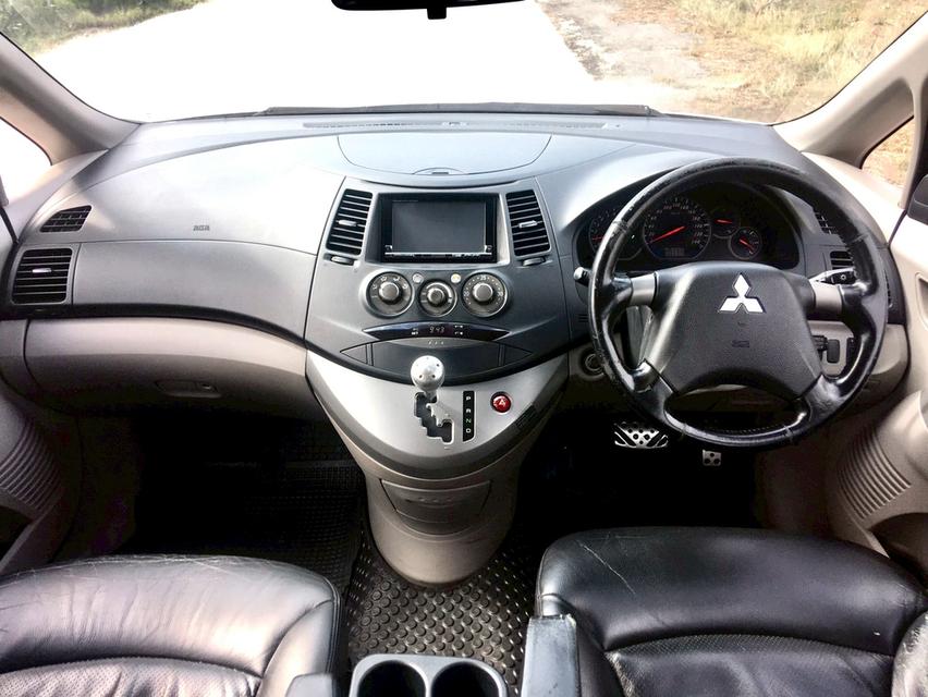 Mitsubishi ​SpaceWagon GT 2.4 Mivic 2011  10