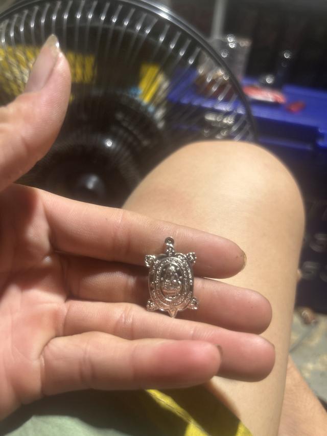 พระเครื่อง เหรียญหลวงปู่หลิว