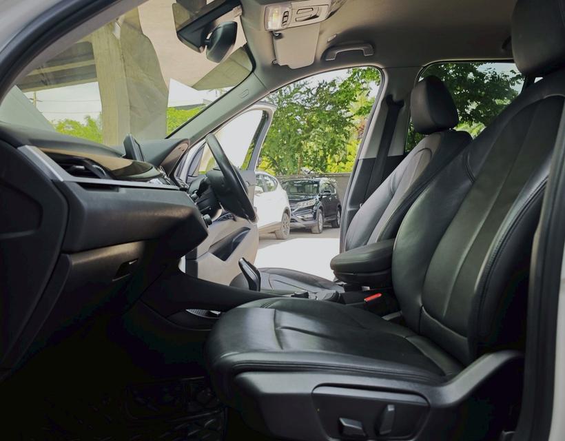 BMW X1 sDrive18i F48 รถปี 2019 / 2020 รูปที่ 12
