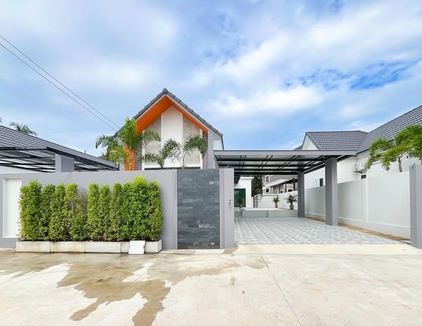 Selling pool villa style Nordic Huayyai 5.79 million 1