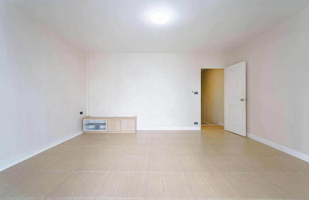 ทาวน์โฮมพัทยา รีโนเวทใหม่ 2.49 ล้าน! 5