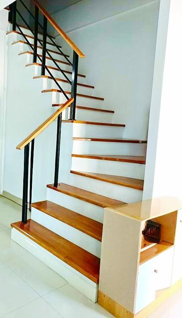 และ โลตัส ปทุมธานี-สายใน ทาวน์โฮม 2 นอน 3 น้ำ ใกล้ ตลาดปทุมธานี 900 ม. ขนาด 27 ตร.ว. 220 ตร.ม. .ปทุมธานี-สายใน 7