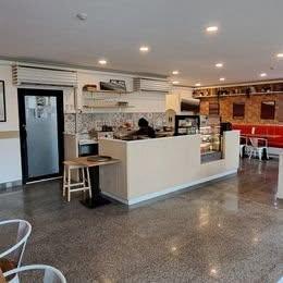 Exceptional Business Space for Rent – Heart of Pracha Uthit, Huai Khwang 5