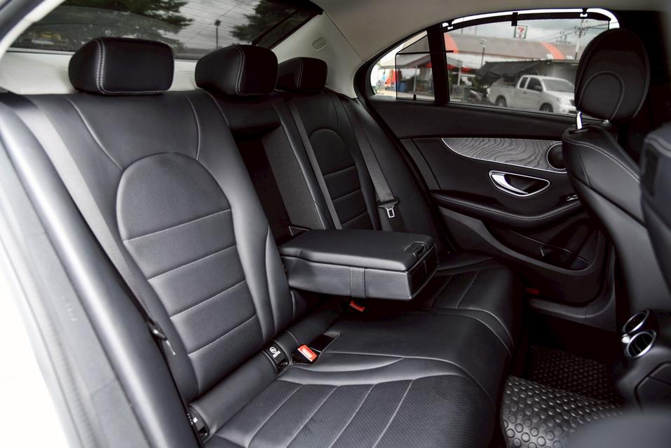 รหัสรถ CBL98 Mercedes-Benz C350e 2.0 Avantgarde [W205] AT 2018 11