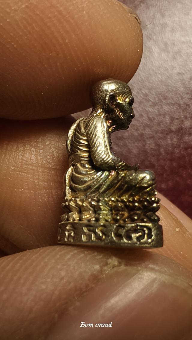 รูปหล่อหลวงปู่ทวด วัดช้างให้ สร้างพระตำหนัก ร.9 ปากพนัง ป2541 รูปที่ 3