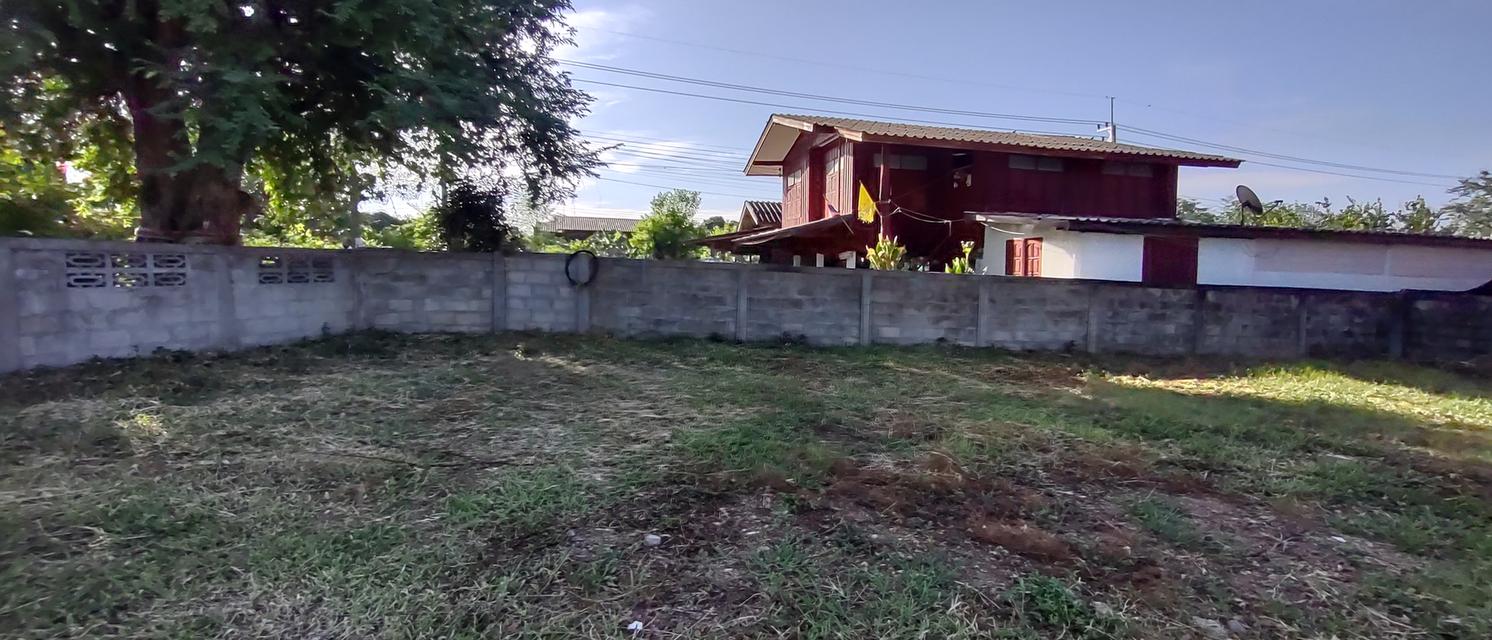 ที่สำหรับสร้างบ้าน 115ตรว 490,000อยู่บ้านนาแก้วตะวันออก ต.นาแส่ง อ.เกาะคา จ.ลำปาง วิวเขา วิวทุ่งนา อยู่กลางชุมชนห่างถนนพหลโยธิน 80เมตร ห่าง7-1 13