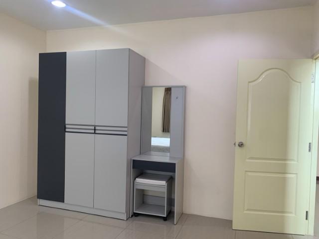 ให้เช่าทาวน์โฮม 3 ชั้น หมู่บ้าน 84 แมนชั่น ถ.ลาดพร้าว แอร์เเฟอร์นิเจอร์ครบ มี4ห้องนอน 3 ห้องน้ำ ราคาเช่าเดือนละ50,000บาท 5